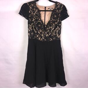 Gianni Bini Cap Sleeve Dress